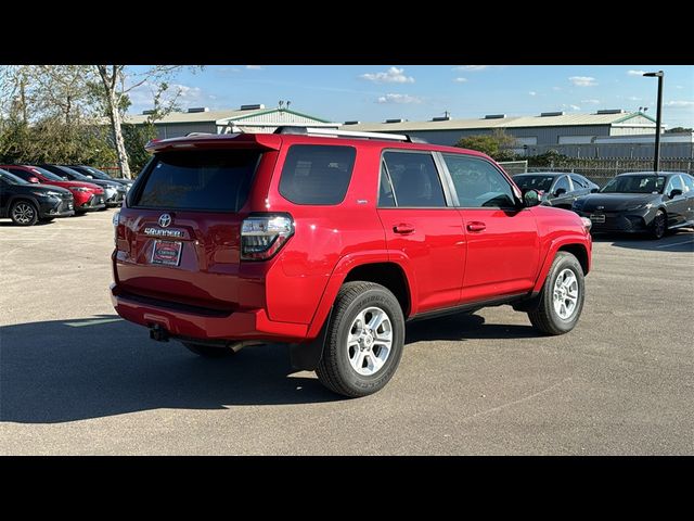 2024 Toyota 4Runner SR5