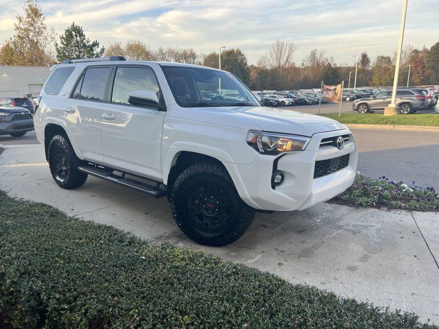 2024 Toyota 4Runner SR5