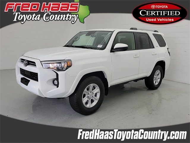 2024 Toyota 4Runner SR5