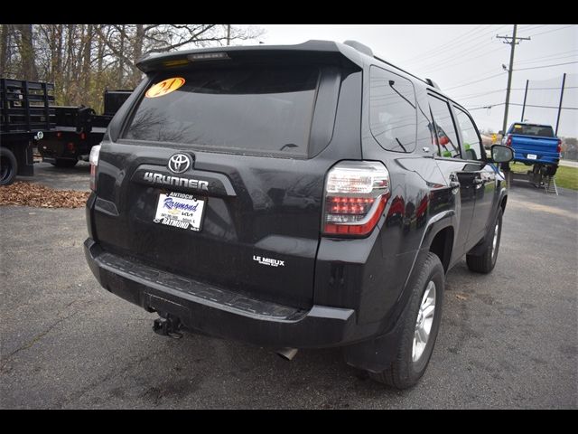 2024 Toyota 4Runner SR5