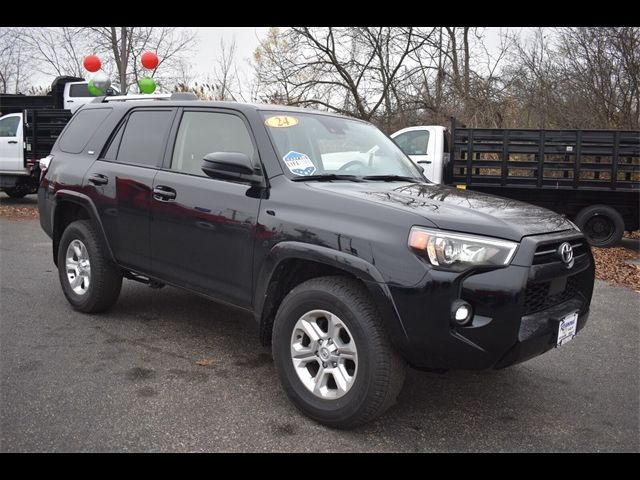 2024 Toyota 4Runner SR5