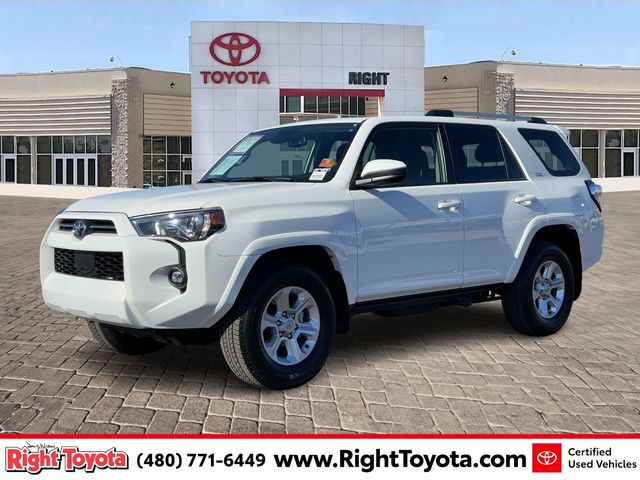 2024 Toyota 4Runner SR5