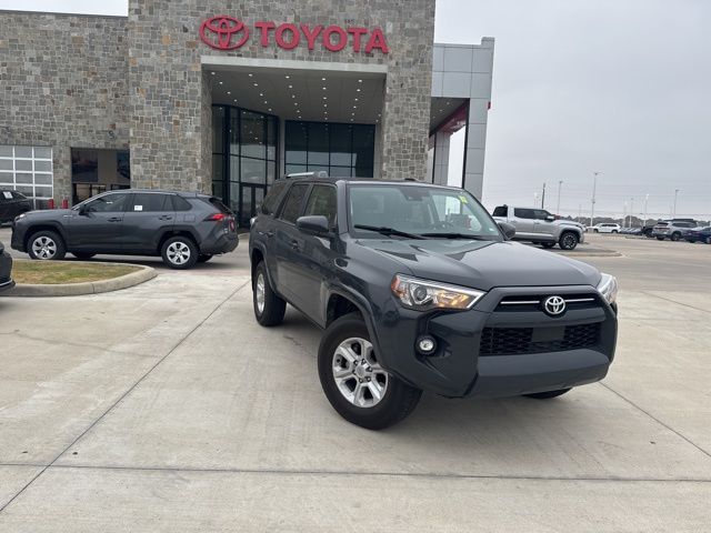 2024 Toyota 4Runner SR5