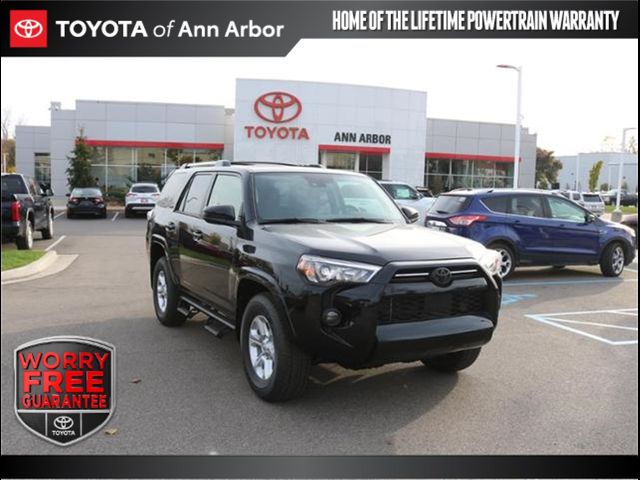 2024 Toyota 4Runner SR5