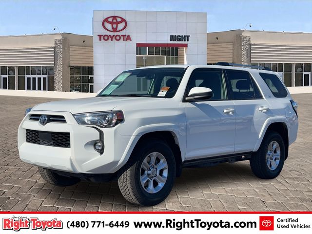 2024 Toyota 4Runner SR5