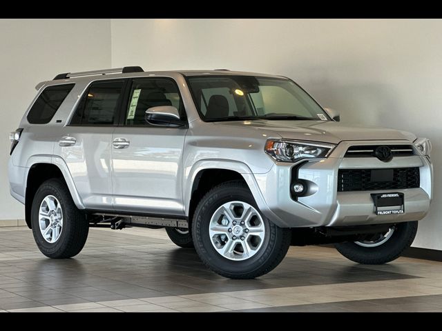 2024 Toyota 4Runner SR5