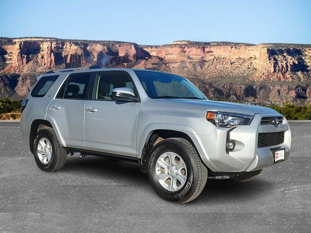 2024 Toyota 4Runner SR5