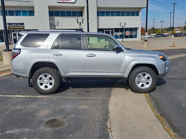 2024 Toyota 4Runner SR5