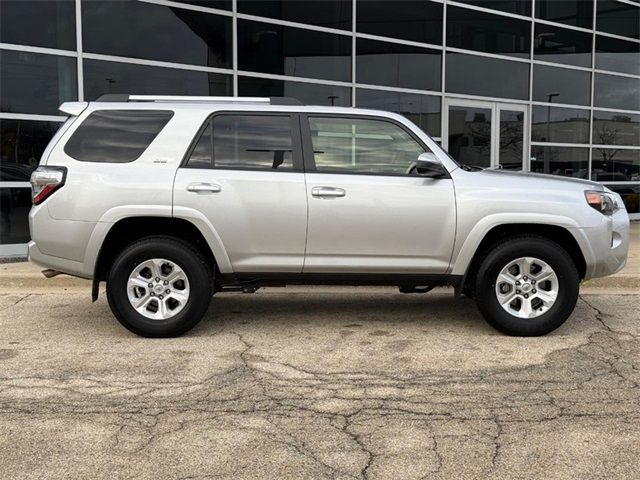 2024 Toyota 4Runner SR5