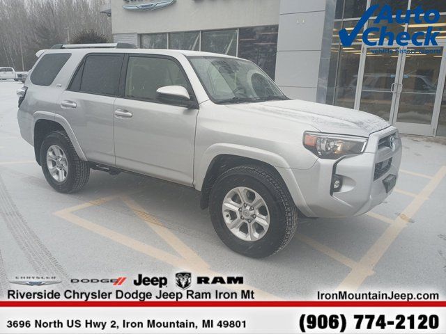 2024 Toyota 4Runner SR5