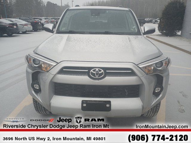 2024 Toyota 4Runner SR5