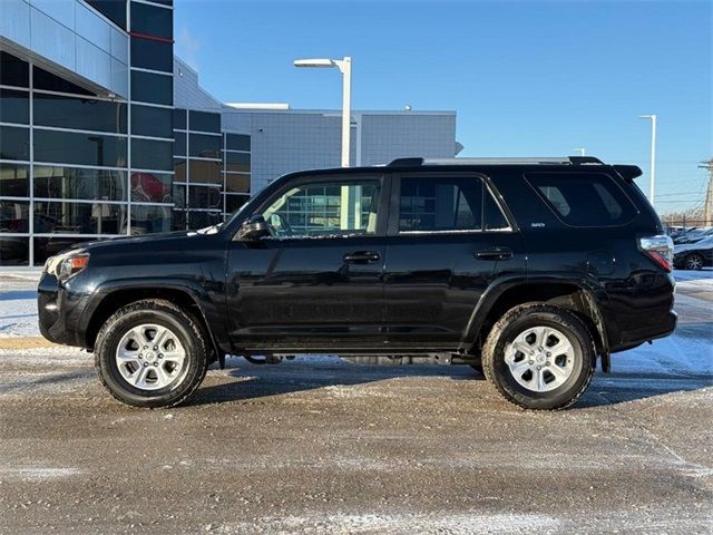 2024 Toyota 4Runner SR5