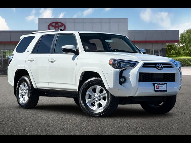 2024 Toyota 4Runner SR5