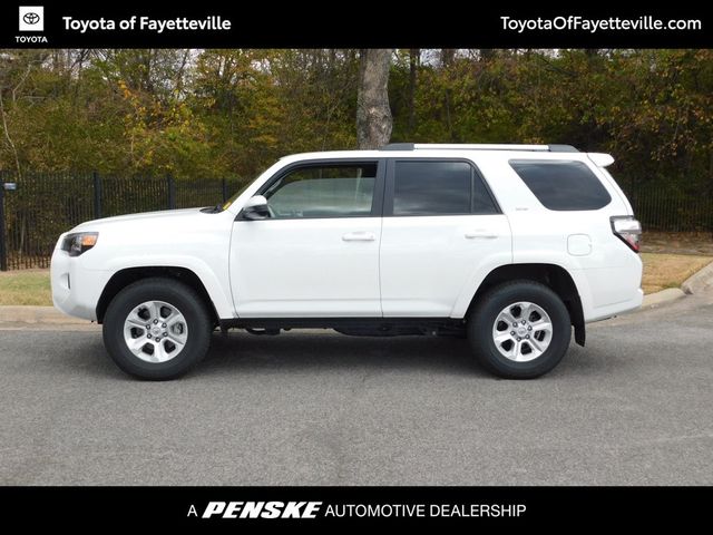 2024 Toyota 4Runner SR5