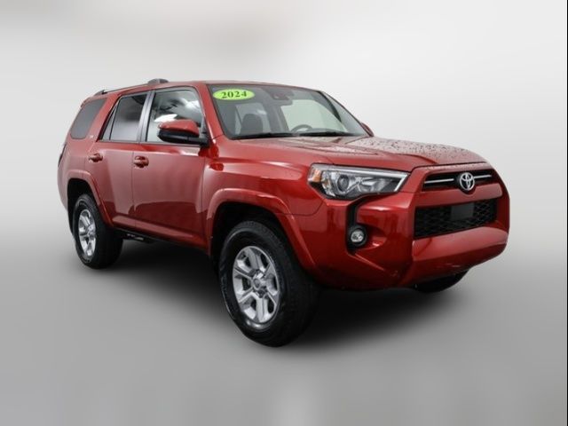 2024 Toyota 4Runner SR5