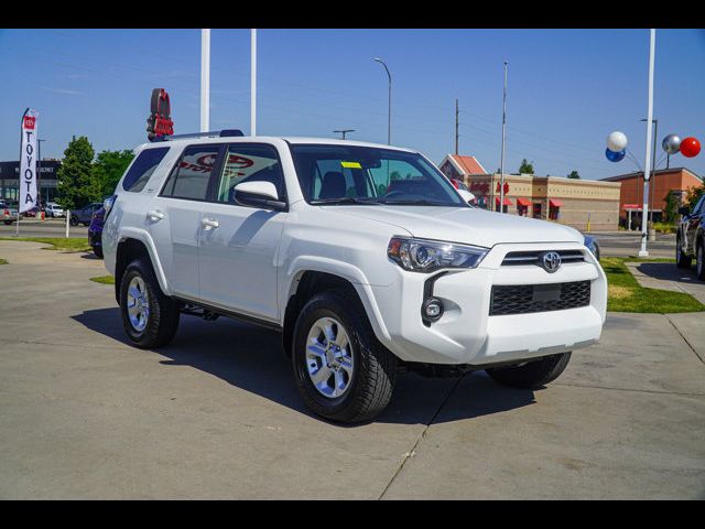 2024 Toyota 4Runner SR5