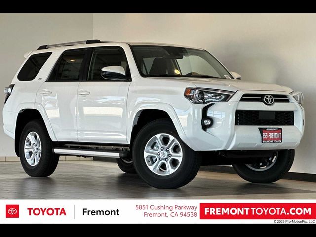 2024 Toyota 4Runner SR5