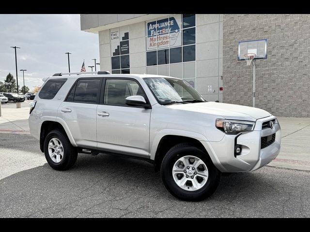 2024 Toyota 4Runner SR5