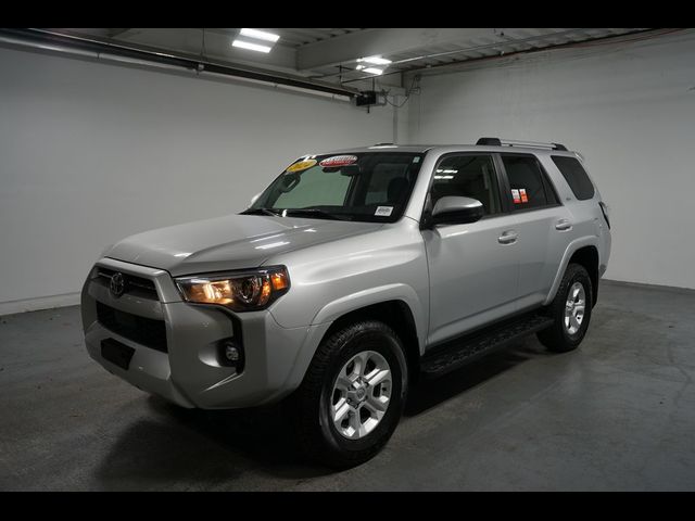 2024 Toyota 4Runner SR5