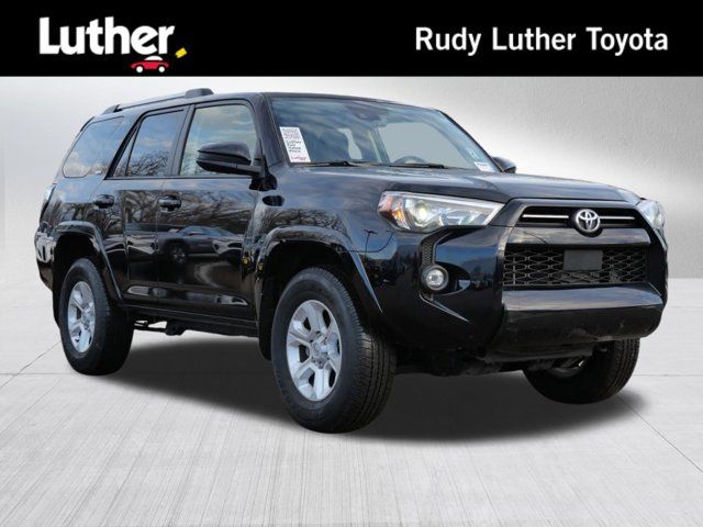 2024 Toyota 4Runner SR5