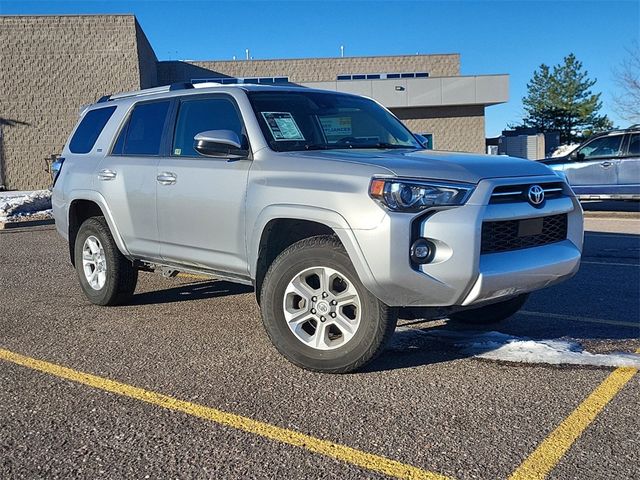 2024 Toyota 4Runner SR5