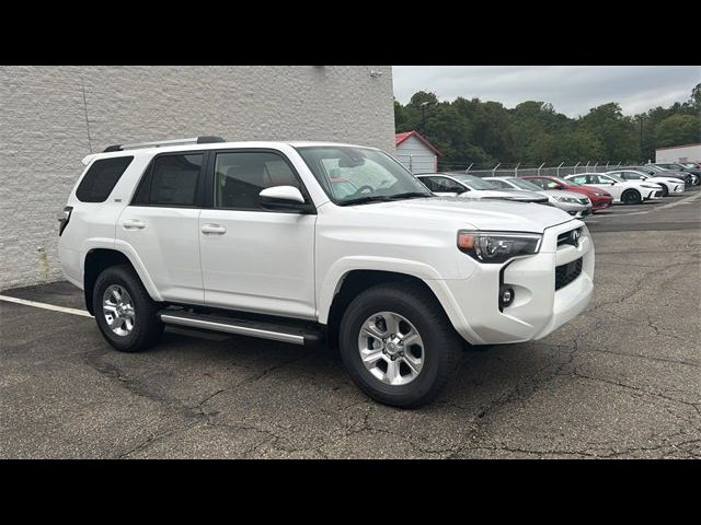 2024 Toyota 4Runner SR5