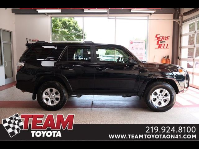 2024 Toyota 4Runner SR5