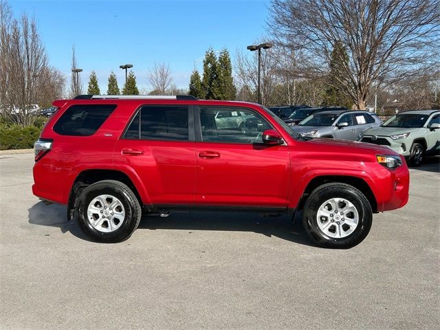 2024 Toyota 4Runner SR5