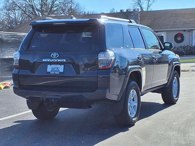 2024 Toyota 4Runner SR5