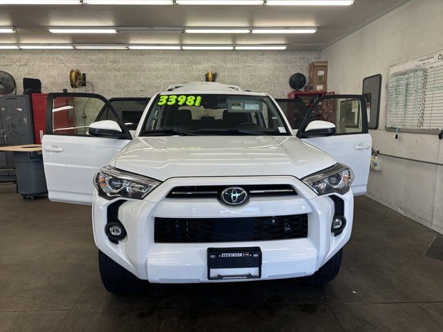 2024 Toyota 4Runner SR5