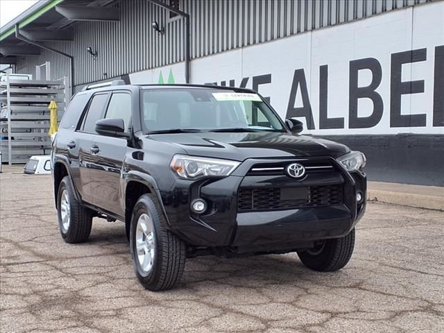 2024 Toyota 4Runner SR5