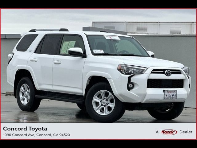 2024 Toyota 4Runner SR5