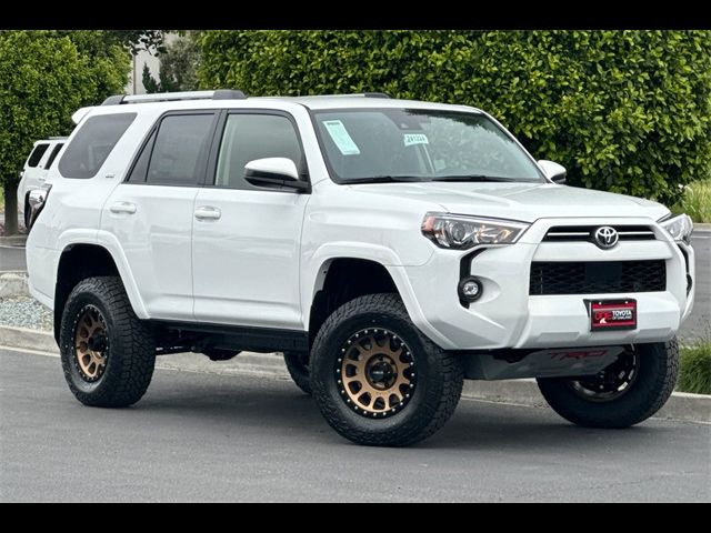 2024 Toyota 4Runner SR5