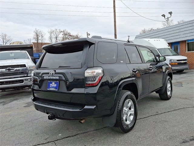 2024 Toyota 4Runner SR5