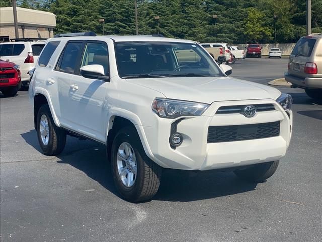 2024 Toyota 4Runner SR5