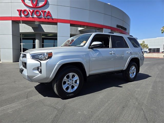 2024 Toyota 4Runner SR5