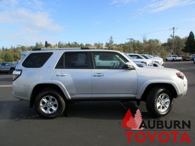 2024 Toyota 4Runner SR5