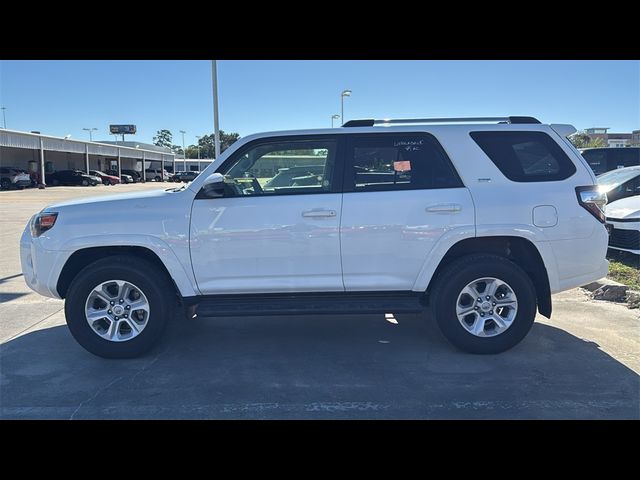 2024 Toyota 4Runner SR5