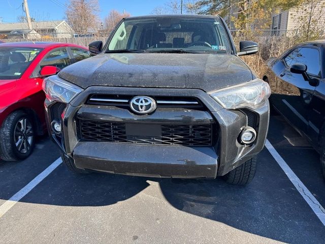 2024 Toyota 4Runner SR5