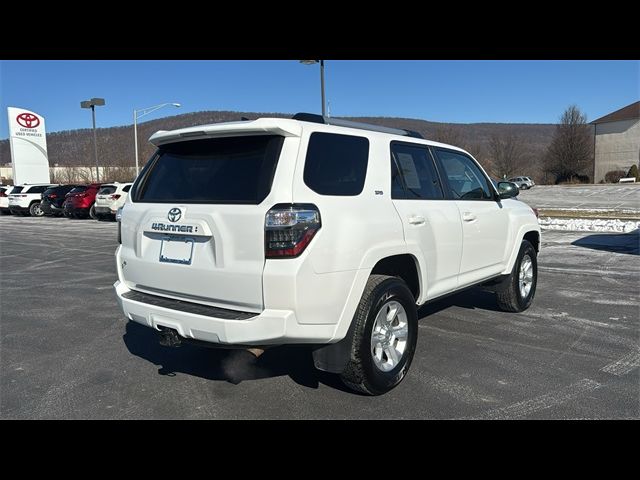 2024 Toyota 4Runner SR5