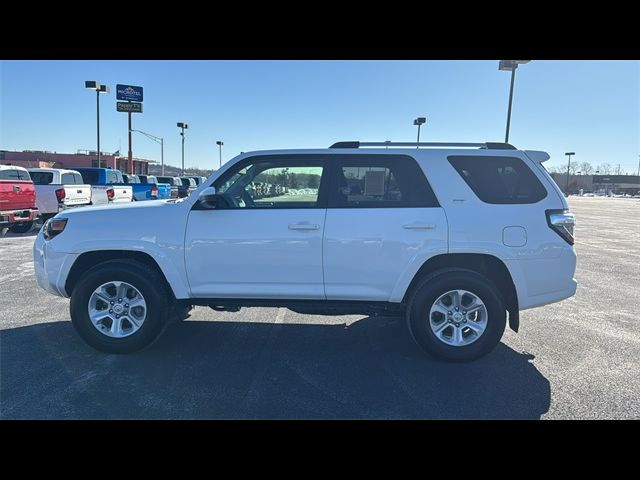 2024 Toyota 4Runner SR5