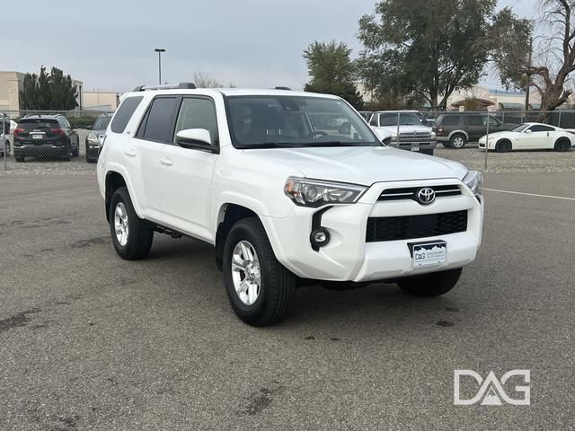 2024 Toyota 4Runner SR5