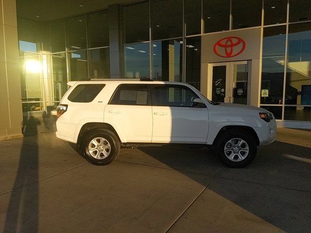 2024 Toyota 4Runner SR5