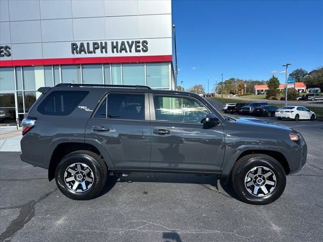 2024 Toyota 4Runner TRD Off Road