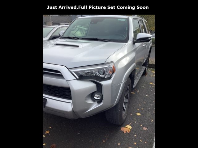 2024 Toyota 4Runner TRD Off Road