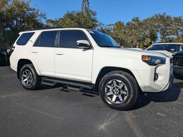 2024 Toyota 4Runner TRD Off Road