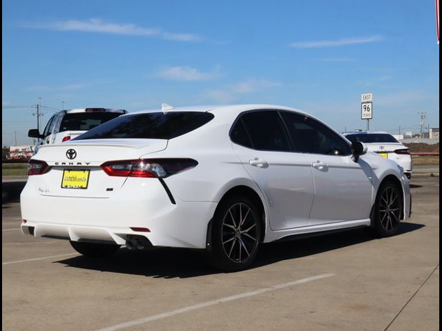 2024 Toyota Camry SE