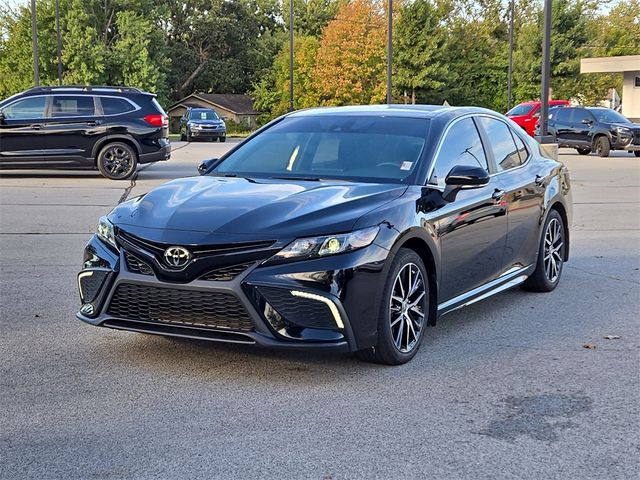 2024 Toyota Camry SE