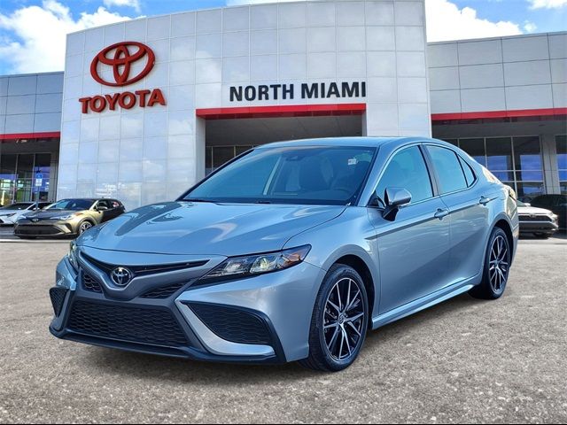 2024 Toyota Camry SE