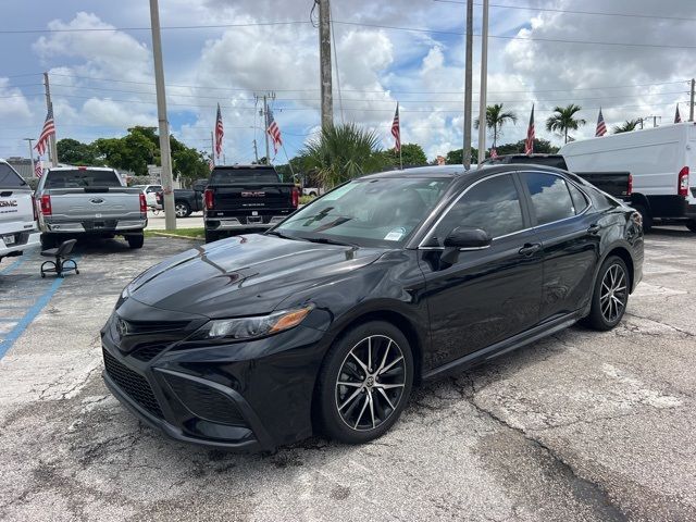 2024 Toyota Camry SE